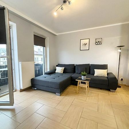 Apartamenty Bryza - Chelmonskiego - Parking - Centrum سفينويتشي المظهر الخارجي الصورة