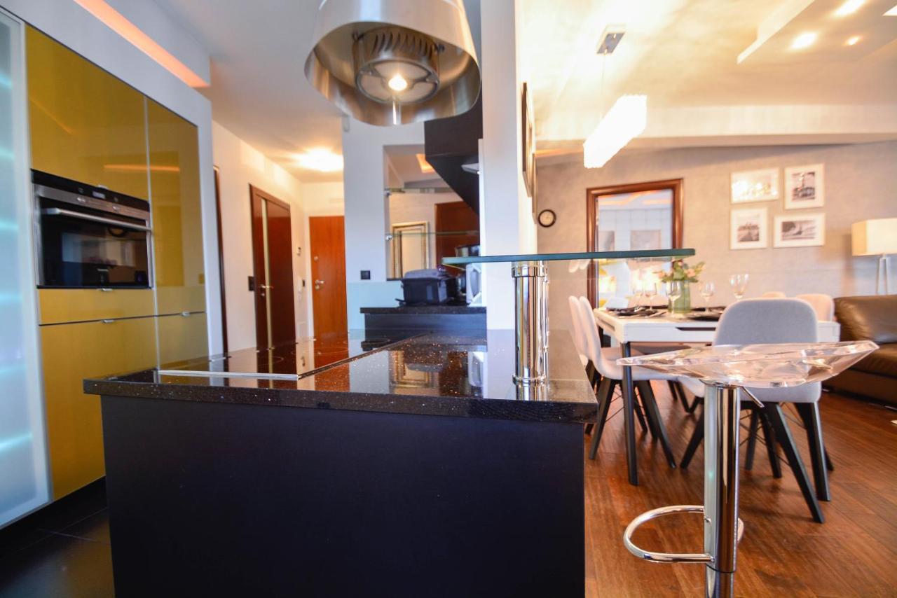 Apartamenty Bryza - Chelmonskiego - Parking - Centrum سفينويتشي المظهر الخارجي الصورة