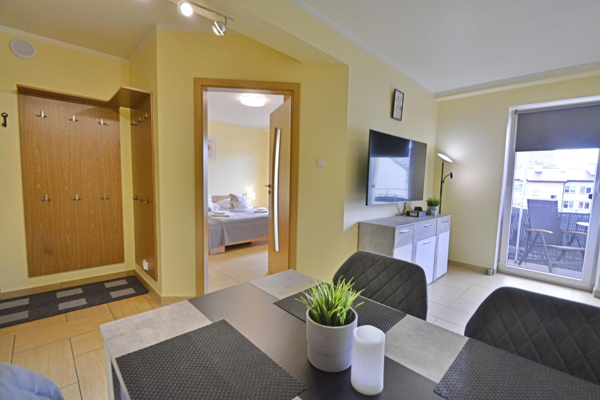 Apartamenty Bryza - Chelmonskiego - Parking - Centrum سفينويتشي المظهر الخارجي الصورة